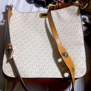 Michael kors Crossbody